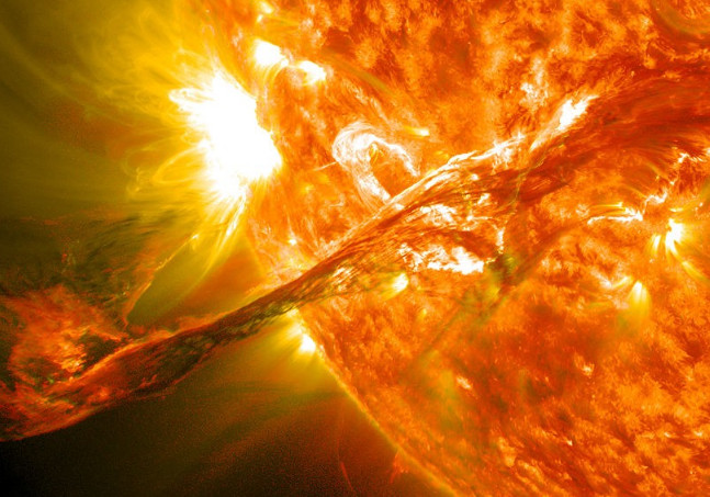 الاندماج النووي في الشمس